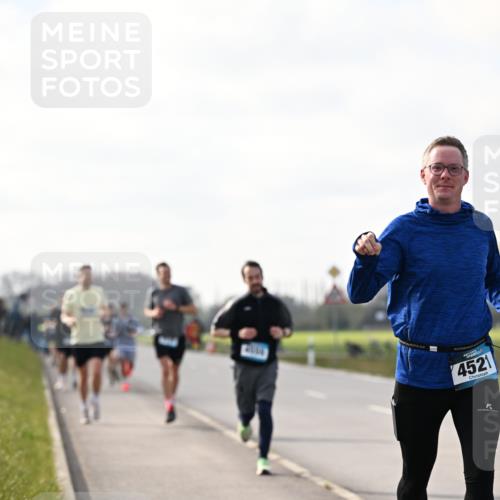 12.04.2026 - 45. Internationalen Wilhelmsburger Insellauf Dr. Thomas Lammeyer http://msf.ph/oto/9441972 12.04.2026 10:09:57 Laufen 4521 meine-sportfotos.de