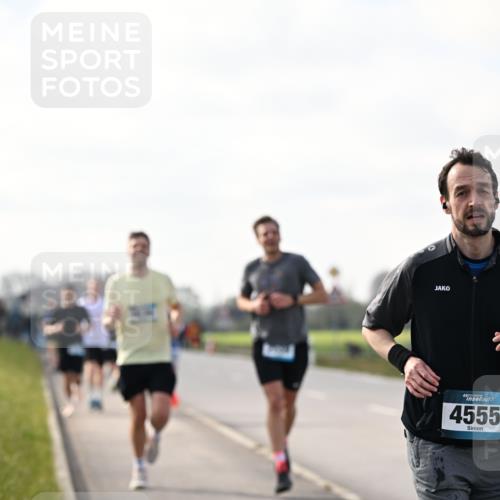 12.04.2026 - 45. Internationalen Wilhelmsburger Insellauf Dr. Thomas Lammeyer http://msf.ph/oto/9441987 12.04.2026 10:10:00 Laufen 4555 meine-sportfotos.de