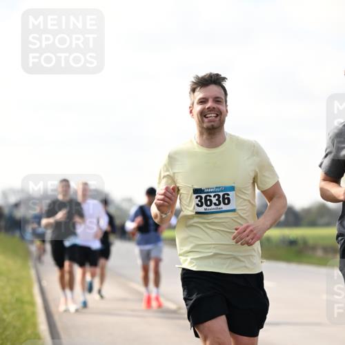 12.04.2026 - 45. Internationalen Wilhelmsburger Insellauf Dr. Thomas Lammeyer http://msf.ph/oto/9442000 12.04.2026 10:10:03 Laufen 3636 meine-sportfotos.de