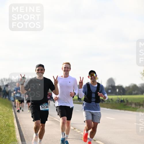 12.04.2026 - 45. Internationalen Wilhelmsburger Insellauf Dr. Thomas Lammeyer http://msf.ph/oto/9442015 12.04.2026 10:10:05 Laufen 5238 meine-sportfotos.de