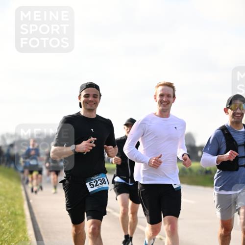 12.04.2026 - 45. Internationalen Wilhelmsburger Insellauf Dr. Thomas Lammeyer http://msf.ph/oto/9442022 12.04.2026 10:10:06 Laufen 5238 meine-sportfotos.de