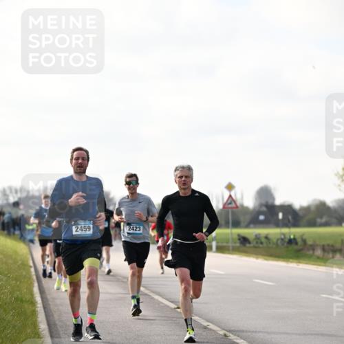 12.04.2026 - 45. Internationalen Wilhelmsburger Insellauf Dr. Thomas Lammeyer http://msf.ph/oto/9442056 12.04.2026 10:10:14 Laufen 2459, 2423 meine-sportfotos.de