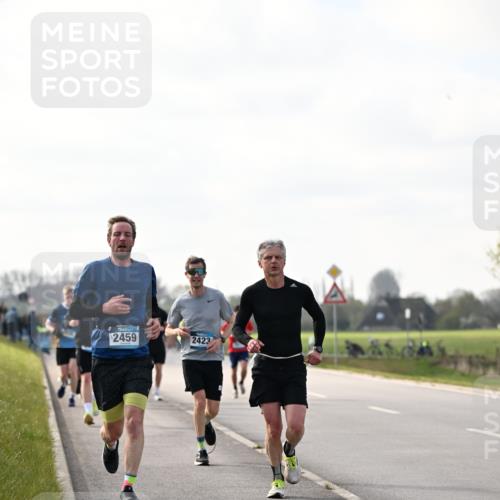 12.04.2026 - 45. Internationalen Wilhelmsburger Insellauf Dr. Thomas Lammeyer http://msf.ph/oto/9442057 12.04.2026 10:10:14 Laufen 2459, 2423 meine-sportfotos.de