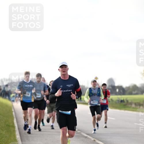 12.04.2026 - 45. Internationalen Wilhelmsburger Insellauf Dr. Thomas Lammeyer http://msf.ph/oto/9442075 12.04.2026 10:10:19 Laufen 5623 meine-sportfotos.de