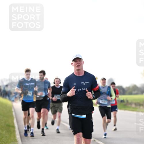 12.04.2026 - 45. Internationalen Wilhelmsburger Insellauf Dr. Thomas Lammeyer http://msf.ph/oto/9442080 12.04.2026 10:10:19 Laufen 1425 meine-sportfotos.de