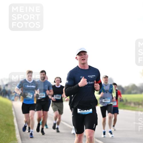 12.04.2026 - 45. Internationalen Wilhelmsburger Insellauf Dr. Thomas Lammeyer http://msf.ph/oto/9442081 12.04.2026 10:10:19 Laufen 5423 meine-sportfotos.de