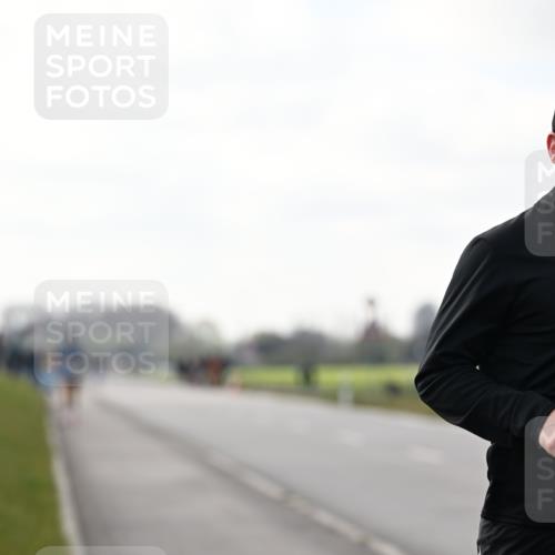 12.04.2026 - 45. Internationalen Wilhelmsburger Insellauf Dr. Thomas Lammeyer http://msf.ph/oto/9442116 12.04.2026 10:10:27 Laufen  meine-sportfotos.de