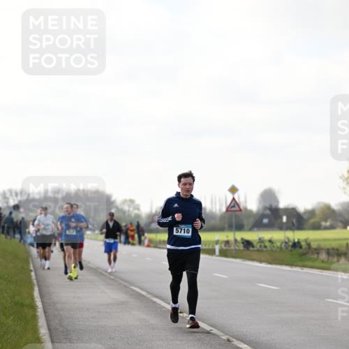12.04.2026 - 45. Internationalen Wilhelmsburger Insellauf Dr. Thomas Lammeyer http://msf.ph/oto/9442153 12.04.2026 10:10:47 Laufen 5710, 199 meine-sportfotos.de