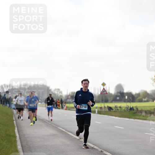 12.04.2026 - 45. Internationalen Wilhelmsburger Insellauf Dr. Thomas Lammeyer http://msf.ph/oto/9442154 12.04.2026 10:10:47 Laufen 5710 meine-sportfotos.de