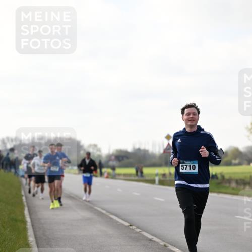 12.04.2026 - 45. Internationalen Wilhelmsburger Insellauf Dr. Thomas Lammeyer http://msf.ph/oto/9442166 12.04.2026 10:10:49 Laufen 5710 meine-sportfotos.de
