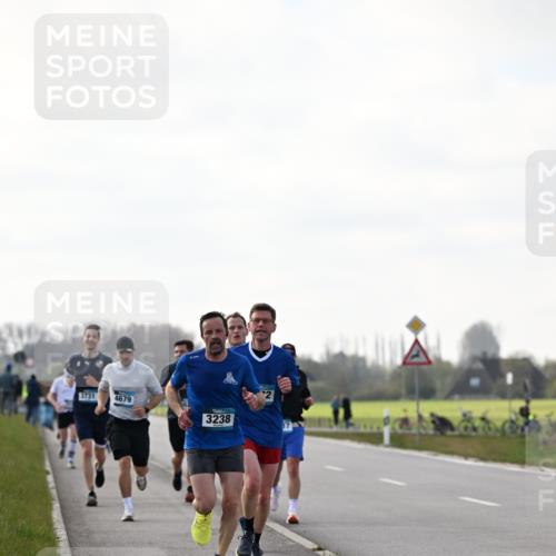 12.04.2026 - 45. Internationalen Wilhelmsburger Insellauf Dr. Thomas Lammeyer http://msf.ph/oto/9442171 12.04.2026 10:10:53 Laufen 4679, 3238 meine-sportfotos.de