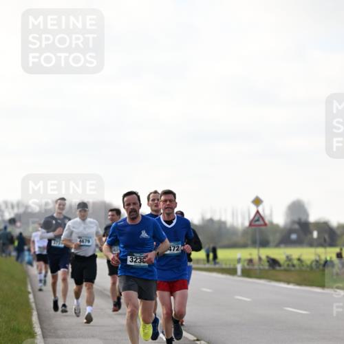 12.04.2026 - 45. Internationalen Wilhelmsburger Insellauf Dr. Thomas Lammeyer http://msf.ph/oto/9442172 12.04.2026 10:10:53 Laufen 373, 4679, 3238, 472 meine-sportfotos.de