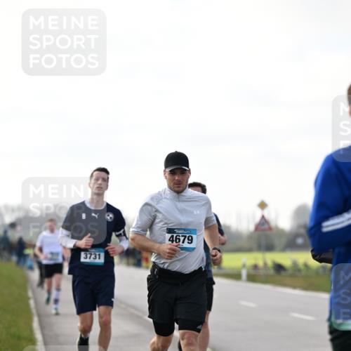 12.04.2026 - 45. Internationalen Wilhelmsburger Insellauf Dr. Thomas Lammeyer http://msf.ph/oto/9442202 12.04.2026 10:10:58 Laufen 3731, 4679 meine-sportfotos.de