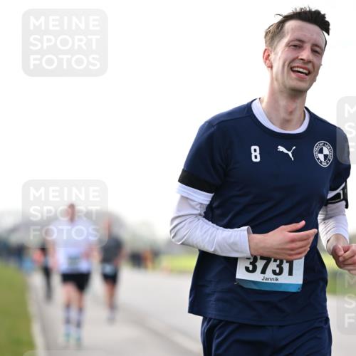 12.04.2026 - 45. Internationalen Wilhelmsburger Insellauf Dr. Thomas Lammeyer http://msf.ph/oto/9442225 12.04.2026 10:11:01 Laufen 8, 7908, 3731 meine-sportfotos.de