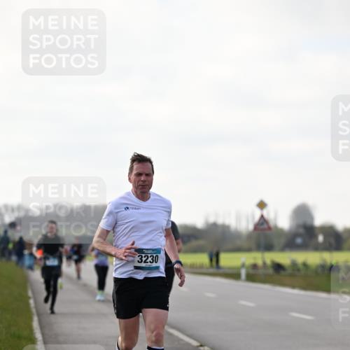 12.04.2026 - 45. Internationalen Wilhelmsburger Insellauf Dr. Thomas Lammeyer http://msf.ph/oto/9442240 12.04.2026 10:11:05 Laufen 3230 meine-sportfotos.de