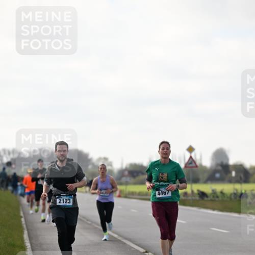 12.04.2026 - 45. Internationalen Wilhelmsburger Insellauf Dr. Thomas Lammeyer http://msf.ph/oto/9442274 12.04.2026 10:11:10 Laufen 2123, 4467 meine-sportfotos.de