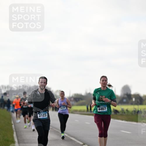 12.04.2026 - 45. Internationalen Wilhelmsburger Insellauf Dr. Thomas Lammeyer http://msf.ph/oto/9442278 12.04.2026 10:11:10 Laufen 2123, 4467 meine-sportfotos.de