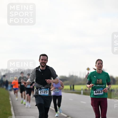 12.04.2026 - 45. Internationalen Wilhelmsburger Insellauf Dr. Thomas Lammeyer http://msf.ph/oto/9442282 12.04.2026 10:11:11 Laufen 2123, 6630, 4467 meine-sportfotos.de