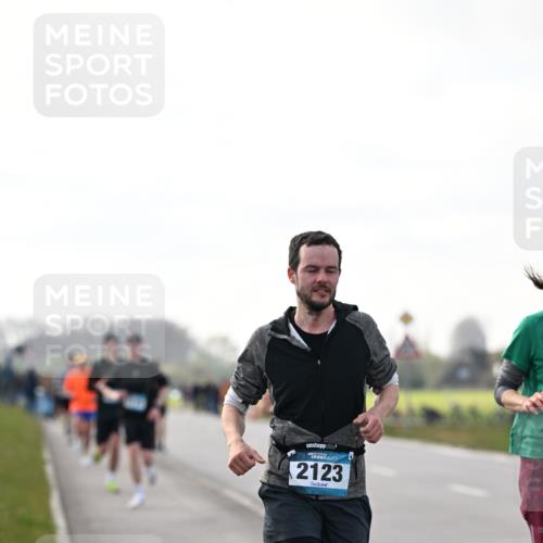 12.04.2026 - 45. Internationalen Wilhelmsburger Insellauf Dr. Thomas Lammeyer http://msf.ph/oto/9442289 12.04.2026 10:11:12 Laufen 2123 meine-sportfotos.de