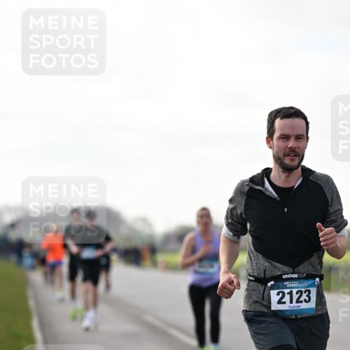 12.04.2026 - 45. Internationalen Wilhelmsburger Insellauf Dr. Thomas Lammeyer http://msf.ph/oto/9442293 12.04.2026 10:11:12 Laufen 45, 2123 meine-sportfotos.de
