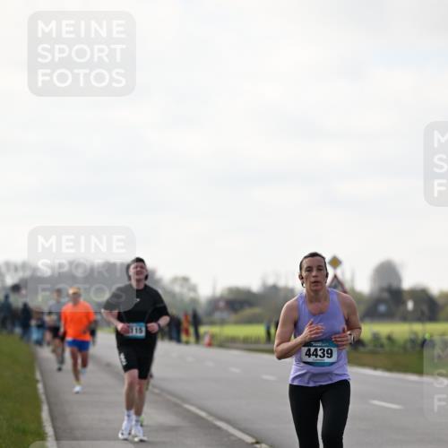 12.04.2026 - 45. Internationalen Wilhelmsburger Insellauf Dr. Thomas Lammeyer http://msf.ph/oto/9442300 12.04.2026 10:11:14 Laufen 4439 meine-sportfotos.de