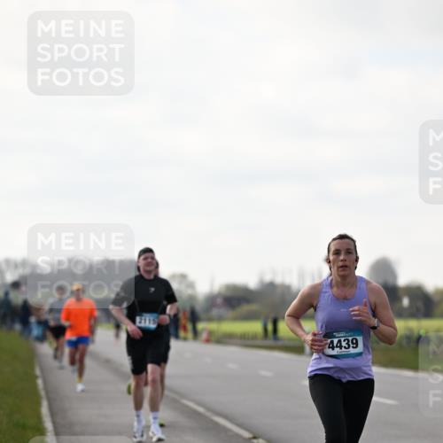 12.04.2026 - 45. Internationalen Wilhelmsburger Insellauf Dr. Thomas Lammeyer http://msf.ph/oto/9442303 12.04.2026 10:11:14 Laufen 2115, 4439 meine-sportfotos.de