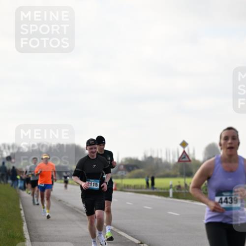 12.04.2026 - 45. Internationalen Wilhelmsburger Insellauf Dr. Thomas Lammeyer http://msf.ph/oto/9442305 12.04.2026 10:11:15 Laufen 115, 4439 meine-sportfotos.de