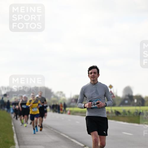 12.04.2026 - 45. Internationalen Wilhelmsburger Insellauf Dr. Thomas Lammeyer http://msf.ph/oto/9442342 12.04.2026 10:11:27 Laufen 244 meine-sportfotos.de