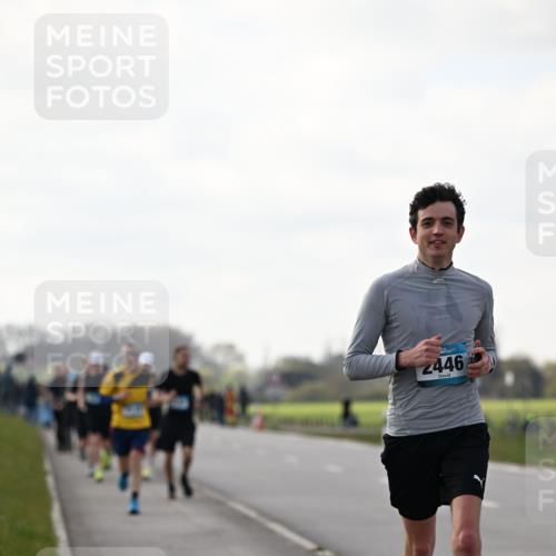 12.04.2026 - 45. Internationalen Wilhelmsburger Insellauf Dr. Thomas Lammeyer http://msf.ph/oto/9442349 12.04.2026 10:11:28 Laufen 2446 meine-sportfotos.de