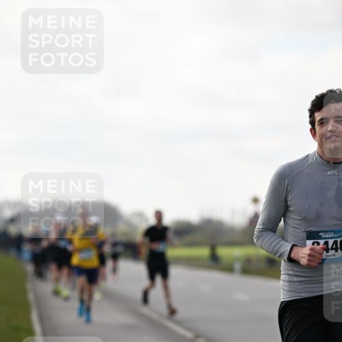 12.04.2026 - 45. Internationalen Wilhelmsburger Insellauf Dr. Thomas Lammeyer http://msf.ph/oto/9442356 12.04.2026 10:11:29 Laufen 446 meine-sportfotos.de