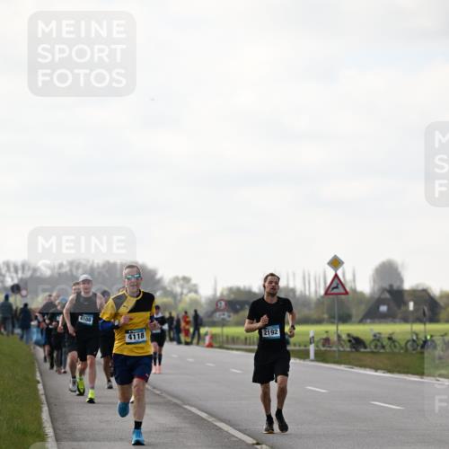 12.04.2026 - 45. Internationalen Wilhelmsburger Insellauf Dr. Thomas Lammeyer http://msf.ph/oto/9442363 12.04.2026 10:11:30 Laufen 4108, 4118, 2192 meine-sportfotos.de