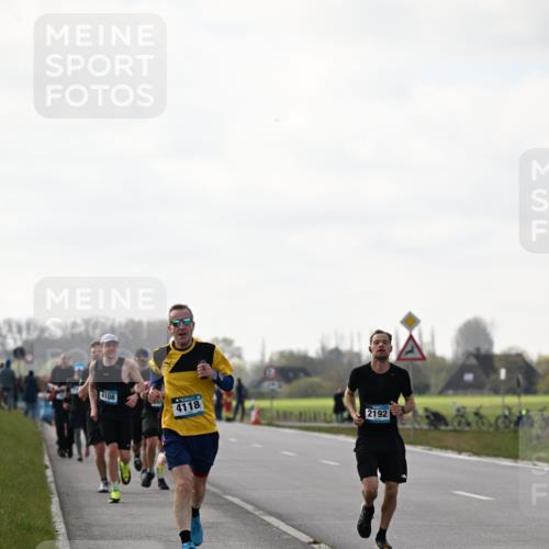 12.04.2026 - 45. Internationalen Wilhelmsburger Insellauf Dr. Thomas Lammeyer http://msf.ph/oto/9442368 12.04.2026 10:11:31 Laufen 4108, 4118, 2192 meine-sportfotos.de