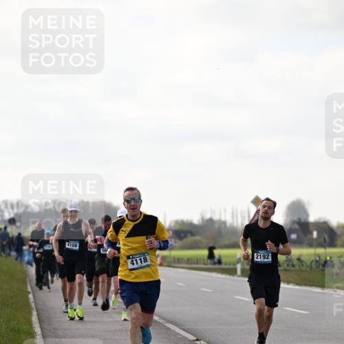 12.04.2026 - 45. Internationalen Wilhelmsburger Insellauf Dr. Thomas Lammeyer http://msf.ph/oto/9442374 12.04.2026 10:11:32 Laufen 4108, 4118, 2192 meine-sportfotos.de