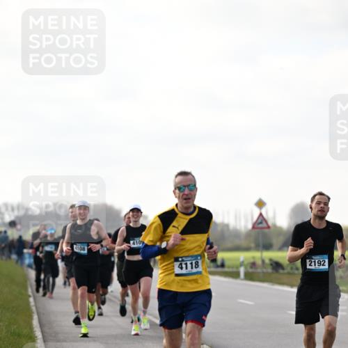 12.04.2026 - 45. Internationalen Wilhelmsburger Insellauf Dr. Thomas Lammeyer http://msf.ph/oto/9442382 12.04.2026 10:11:33 Laufen 4108, 410, 4118, 2192 meine-sportfotos.de
