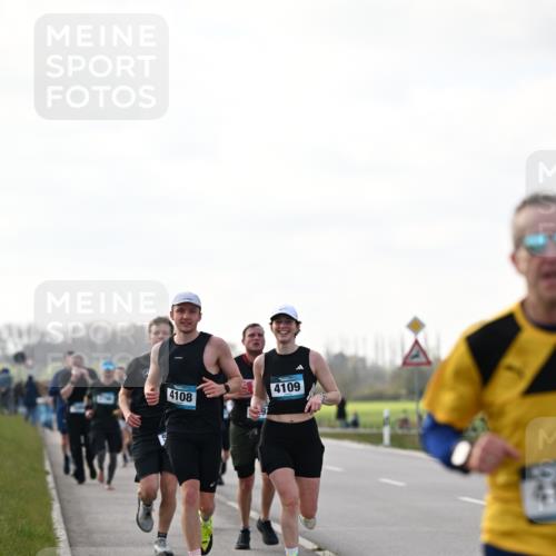 12.04.2026 - 45. Internationalen Wilhelmsburger Insellauf Dr. Thomas Lammeyer http://msf.ph/oto/9442392 12.04.2026 10:11:35 Laufen 4108, 4109, 41 meine-sportfotos.de
