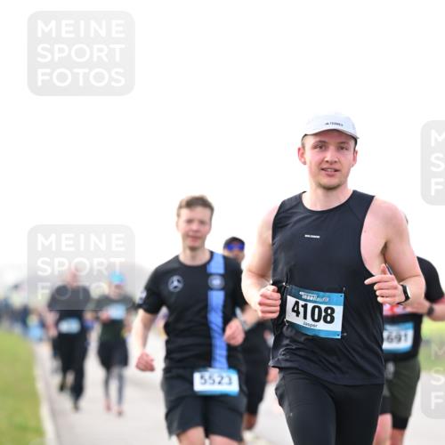 12.04.2026 - 45. Internationalen Wilhelmsburger Insellauf Dr. Thomas Lammeyer http://msf.ph/oto/9442410 12.04.2026 10:11:38 Laufen 5523, 45, 4108 meine-sportfotos.de