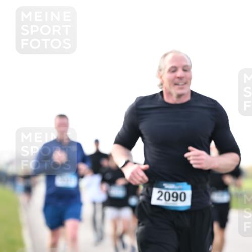 12.04.2026 - 45. Internationalen Wilhelmsburger Insellauf Dr. Thomas Lammeyer http://msf.ph/oto/9442452 12.04.2026 10:11:45 Laufen 2090 meine-sportfotos.de