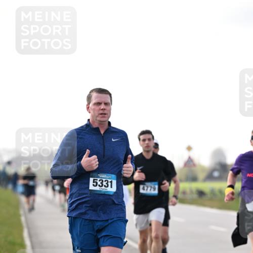 12.04.2026 - 45. Internationalen Wilhelmsburger Insellauf Dr. Thomas Lammeyer http://msf.ph/oto/9442460 12.04.2026 10:11:47 Laufen 5331, 4779 meine-sportfotos.de