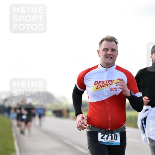 12.04.2026 - 45. Internationalen Wilhelmsburger Insellauf Dr. Thomas Lammeyer http://msf.ph/oto/9442480 12.04.2026 10:11:50 Laufen 2710 meine-sportfotos.de