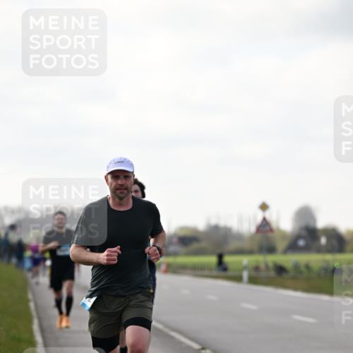 12.04.2026 - 45. Internationalen Wilhelmsburger Insellauf Dr. Thomas Lammeyer http://msf.ph/oto/9442481 12.04.2026 10:11:57 Laufen  meine-sportfotos.de