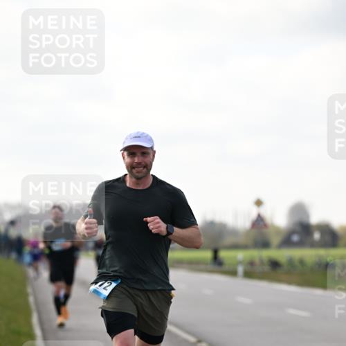12.04.2026 - 45. Internationalen Wilhelmsburger Insellauf Dr. Thomas Lammeyer http://msf.ph/oto/9442484 12.04.2026 10:11:58 Laufen 12 meine-sportfotos.de