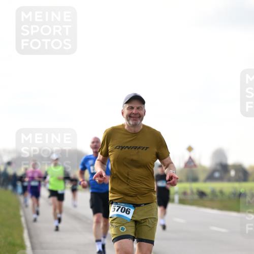 12.04.2026 - 45. Internationalen Wilhelmsburger Insellauf Dr. Thomas Lammeyer http://msf.ph/oto/9442504 12.04.2026 10:12:06 Laufen 5706 meine-sportfotos.de