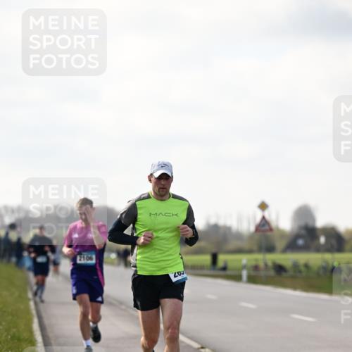 12.04.2026 - 45. Internationalen Wilhelmsburger Insellauf Dr. Thomas Lammeyer http://msf.ph/oto/9442518 12.04.2026 10:12:12 Laufen 2106, 1007 meine-sportfotos.de