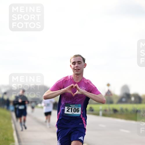 12.04.2026 - 45. Internationalen Wilhelmsburger Insellauf Dr. Thomas Lammeyer http://msf.ph/oto/9442524 12.04.2026 10:12:16 Laufen 2106 meine-sportfotos.de