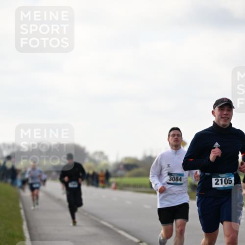 12.04.2026 - 45. Internationalen Wilhelmsburger Insellauf Dr. Thomas Lammeyer http://msf.ph/oto/9442545 12.04.2026 10:12:22 Laufen 3084, 2105 meine-sportfotos.de