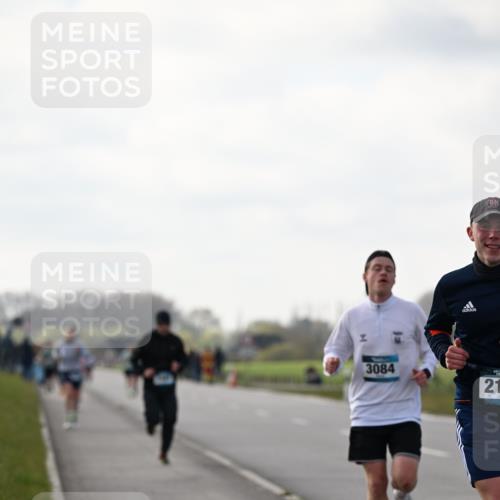 12.04.2026 - 45. Internationalen Wilhelmsburger Insellauf Dr. Thomas Lammeyer http://msf.ph/oto/9442548 12.04.2026 10:12:23 Laufen 38, 3084, 21 meine-sportfotos.de