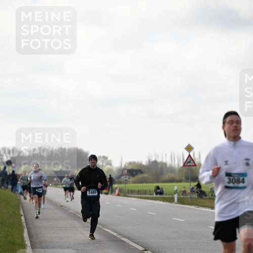 12.04.2026 - 45. Internationalen Wilhelmsburger Insellauf Dr. Thomas Lammeyer http://msf.ph/oto/9442550 12.04.2026 10:12:24 Laufen 3084, 2485 meine-sportfotos.de