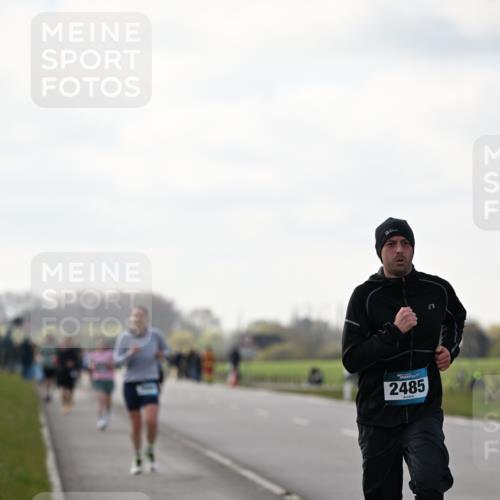 12.04.2026 - 45. Internationalen Wilhelmsburger Insellauf Dr. Thomas Lammeyer http://msf.ph/oto/9442560 12.04.2026 10:12:29 Laufen 2485 meine-sportfotos.de