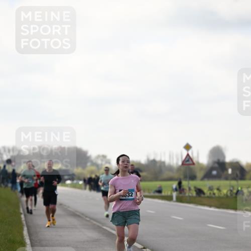 12.04.2026 - 45. Internationalen Wilhelmsburger Insellauf Dr. Thomas Lammeyer http://msf.ph/oto/9442577 12.04.2026 10:12:37 Laufen 32 meine-sportfotos.de