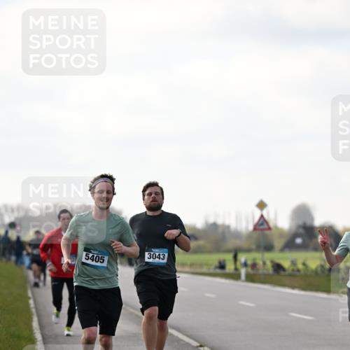 12.04.2026 - 45. Internationalen Wilhelmsburger Insellauf Dr. Thomas Lammeyer http://msf.ph/oto/9442602 12.04.2026 10:12:46 Laufen 5405, 3043 meine-sportfotos.de